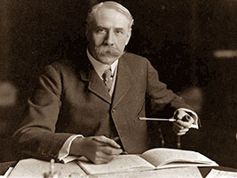  Edward W. Elgar 
