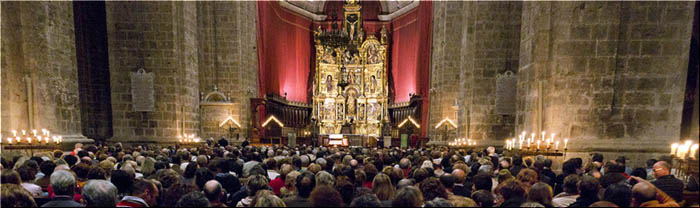 Grandes Conciertos a Luz de Vela 
      en la Catedral de Valladolid 