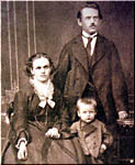 Max Reger con sus padres en 1875